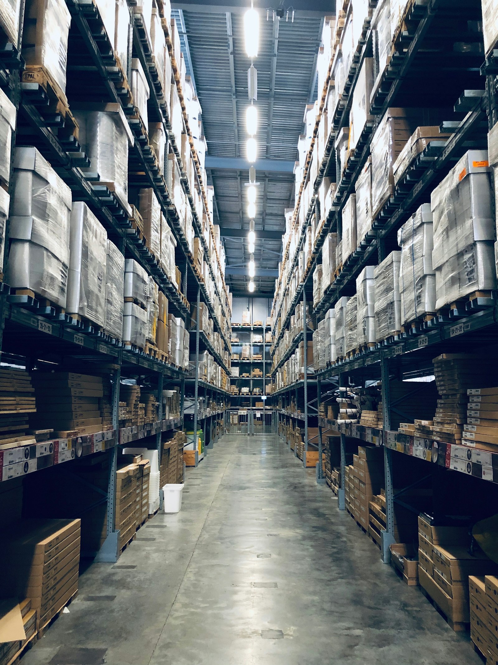 Depolama ve antrepo tesisinde ağırlık bazlı stok doğrulama